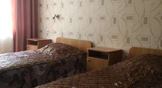 Гостевой дом Диомид Мини отель Владивосток Бюджетный двухместный номер с 2 отдельными кроватями-3