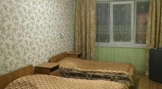 Гостевой дом Диомид Мини отель Владивосток Бюджетный двухместный номер с 2 отдельными кроватями-1